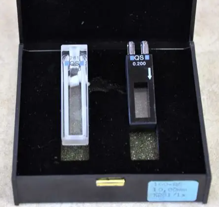 德国Hellma 170-000-1-40型石英玻璃比色皿